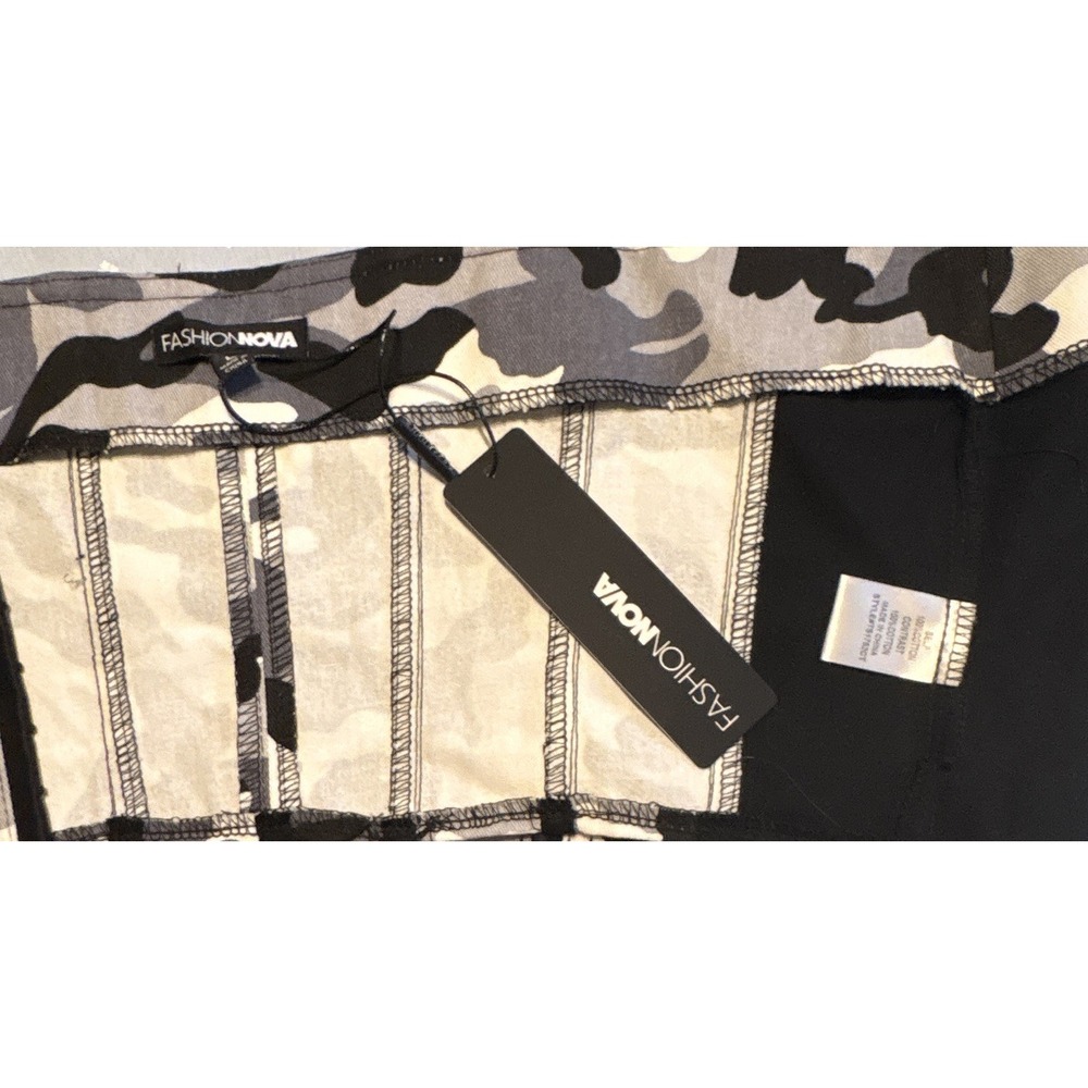Fashion Nova Camo Croptop - Picture 3 of 3